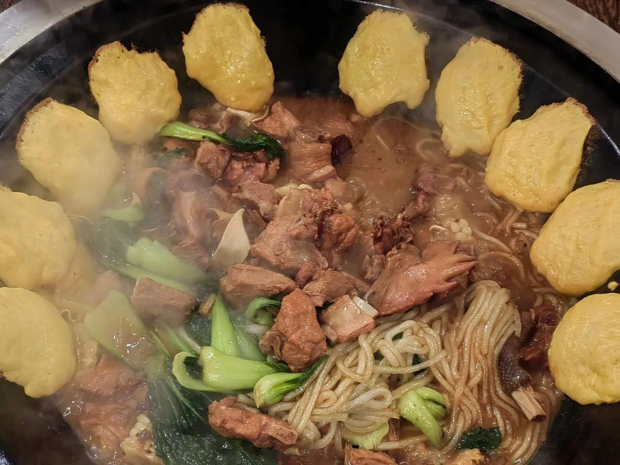 मॅनेजर मेन स्ट्रायव्हर्सना अतिरिक्त जेवण देतात