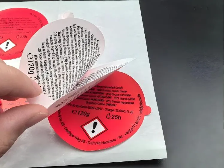 पोलिश ग्राहक मल्टी-लेयर लेबल पॅकेजिंग आणि शिपमेंट ऑर्डर करतो