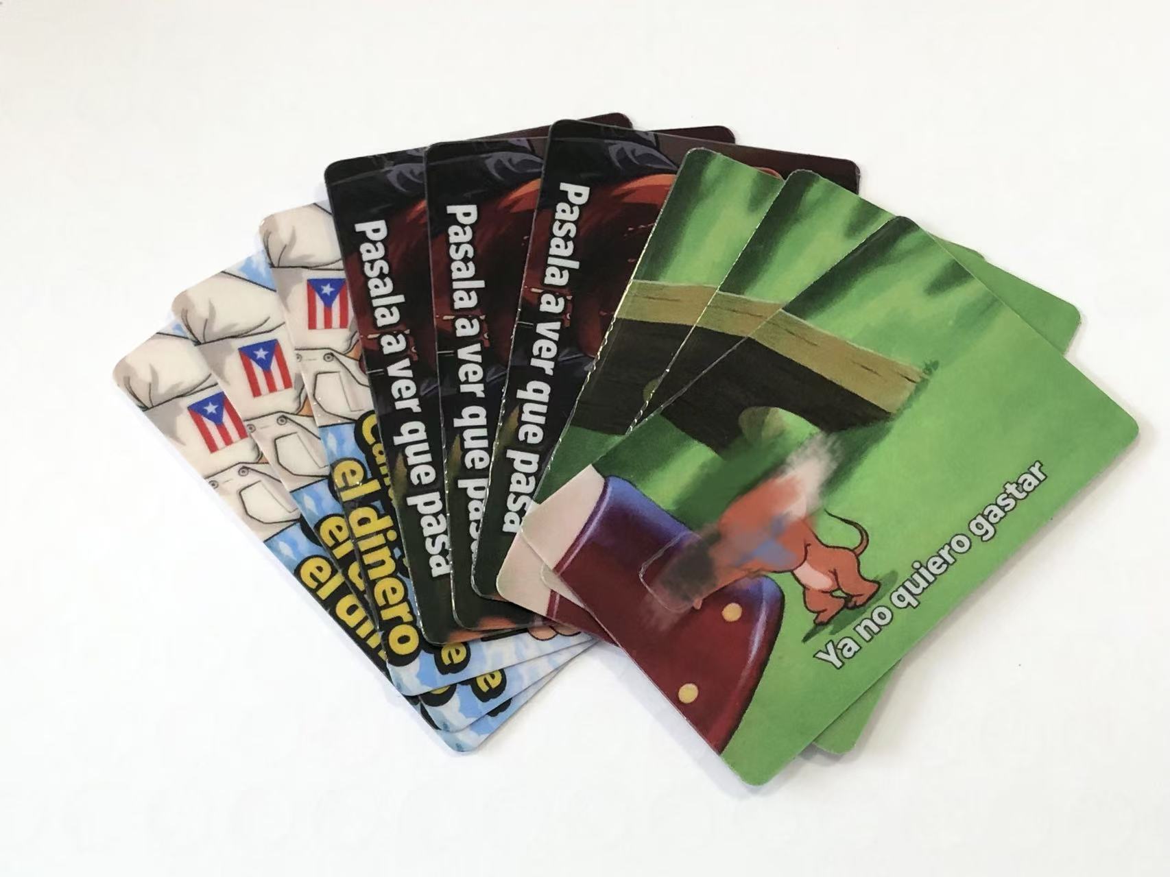 JOJO पॅक यूएस क्लायंटला क्रेडिट कार्ड स्टिकर्स यशस्वीरित्या पाठवतो